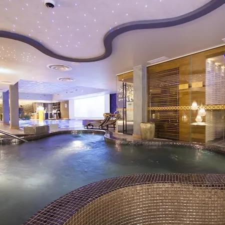 Viimsi & Waterpark Отель